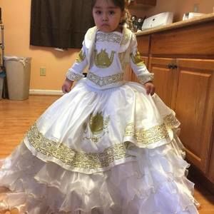 Meet your Posher, Ivette